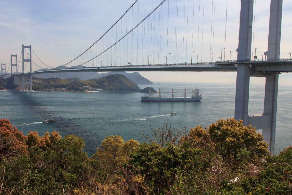 01-First bridge of the Shimanami Kaido.jpg